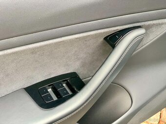 Tesla Model 3 Performance/Dual Motor/AWD/377 kW/2019 - 8