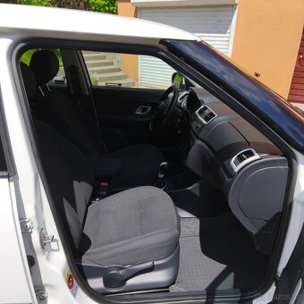 Škoda Fabia combi 1.4 TDI 59kw,poctivých 282tkm,ELEGANCE - 8