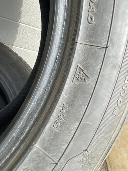 SUPERIA BLUEWIN SUV 235/55 R19 105H 4Ks zimní pneumatiky - 8