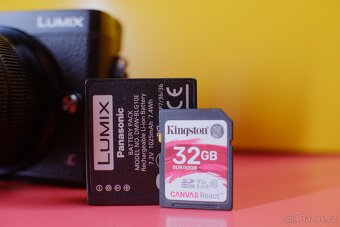 PANASONIC LUMIX GX80N + LUMIX 14-42 + 7ARTISANS 18 - 8