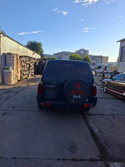 Mitsubishi pajero - 8