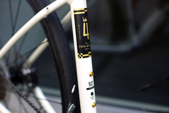 Trek Domane AL 4 White Gen 4 - 8