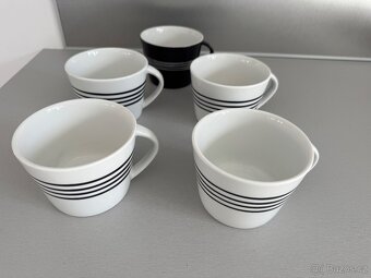 Porcelánová sada- talíře, misky, čaj, káva. 36 ks - 8