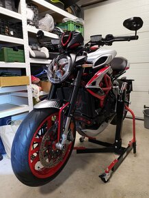 MV Agusta Dragster 800 RC SCS MY21 - 8