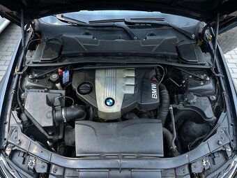 BMW E91 318D 2008 - 8