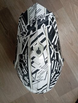 Moto helma vel. L + brýle - dobrý stav - 8