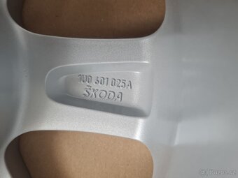 NOVÉ Alu ELEGANT 6,5J x 15" ET 43 Octavia 1 ORIG - 8