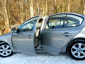 ŠKODA OCTAVIA  TDi TOP STAV FACELIFT ELEGANCE - 8