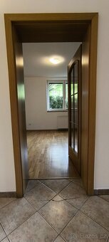 Prodám rodinný dům Zlín, zahrada, ihned k nastěhování - 8