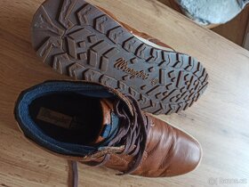 Zánovní kožené značkové pánské boty - 8