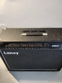 SLEVA - Pololampove Kytarové kombo Laney LV 300 twin - 8