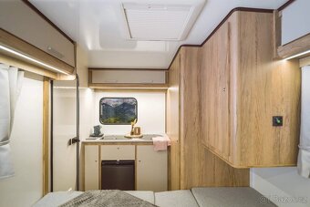 Karavan Niewiadow Lazur NTL - 8