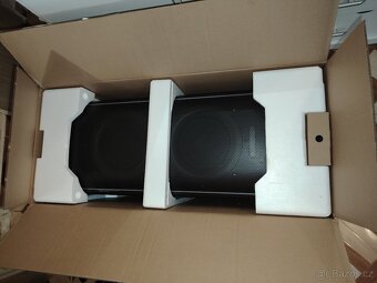 JBL 710 - 8