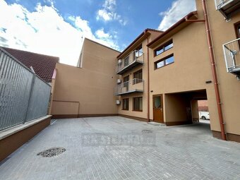 Podnájem 2+kk v přízemí novostavby, s parkovacím stáním - Ka - 8