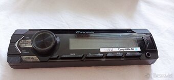 Autorádio Pioneer MVH-S120UBA – plně funkční, dobrý stav - 8