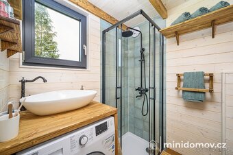 Celoroční dům k trvalému bydlení ve skandinávském stylu - 8
