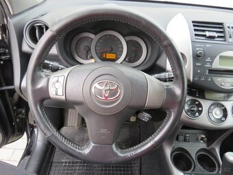 Toyota RAV4 2.0VVT-i , 112 kW benzín, 2008 - 8