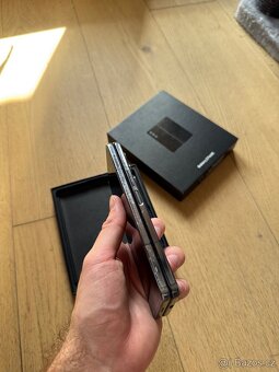Samsung Galaxy Z Fold 5 512GB Černý - 8