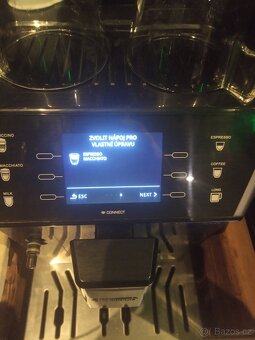 AUTOMATICKÝ KÁVOVAR DE LONGHI PRIMA DONNA CLASS PC 33000- - 8