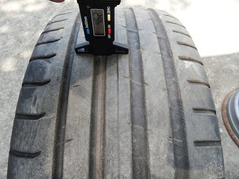 Orig kola VW Passat 7,5Jx17 ET47 5x112 235/45R17 - 8