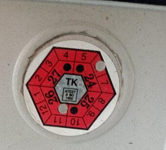 Toyota Avensis T27 - 2.2 D-4D - 8