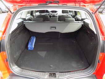 Ford Focus 1.6 TI-VCT 77 KW TREND, 1. MAJ. ČR - 8