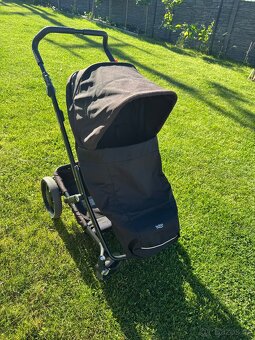 Kočárek Britax - 8