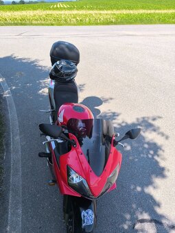 CBR 600F 81 kW RV2004 - 8