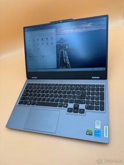 Herný notebook Lenovo i5-12450HX/ 24GB RAM / 512GB SSD / RTX - 8