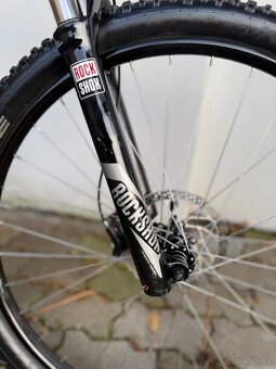 Celoodpružené kolo GT - 8