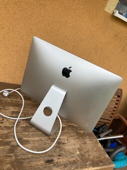 Počítač Apple iMac 21.5"/I5 2.3GHZ/16GB RAM - 8
