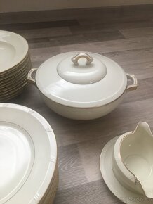 Porcelanový servis pro 12 osob - 8