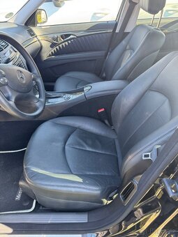 Mercedes-Benz Třídy E, 5.5 V8 E500, SUPERSTAV, MÁLO KM - 8