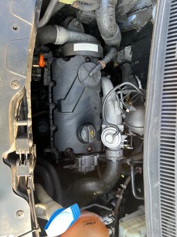 VW Transporter 1.9 TDI, r.v. 2005 - 8