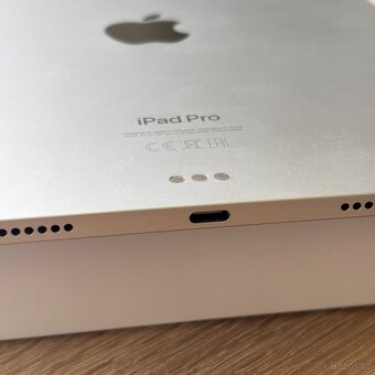 Apple iPad Pro 11 M2 2022 128GB + pencil + 3 obaly - 8