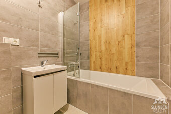 Pronájem bytu 2+kk, 47 m², Bojkovice- Čtvrť 1. máje - 8
