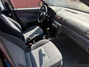 Škoda Octavia 1.6i 75kW 2003 FL Sedan 2x Klíč STK - 8