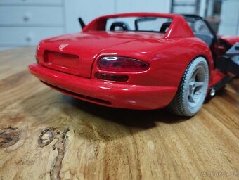 Dodge Viper RT/10 1/18 Bburago - 8