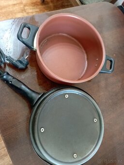 Remoska střední hnědá - 8