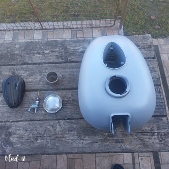 Jawa ČZ nádrž + spínací skříňka - 8