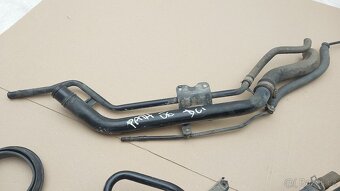 Nissan Pathfinder R51 : Hrdlo nádrže - 8