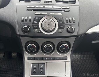 Mazda 3 1.6 77 kW 90th Anniversary - benzín - 8