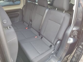 VW Caddy Maxi. 7 míst - 8