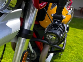 Moto Guzzi V85TT E4 Evocative - 8