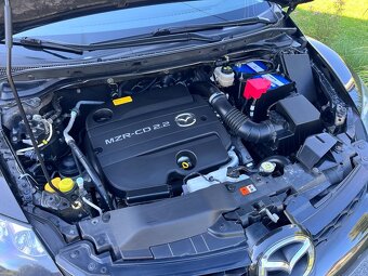Mazda CX7 2011 2,2 D127 kw CHIP 4X4 Super stav Černá Perl. - 8