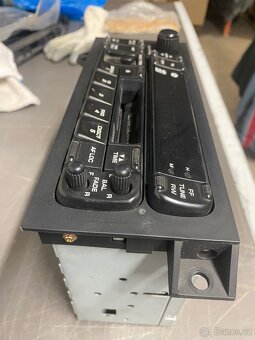 Chrysler Voyager Radio P04859504AD - 8