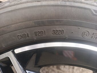 Prodám originál zimní sadu Mercedes - 8