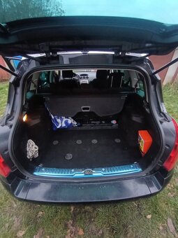 Peugeot 308 sw 1.6hdi 80kw - 8