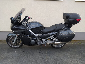 YAMAHA FJR 1300 - 8