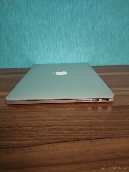 MacBook Pro 2015 | i5 • 8GB • 256GB SSD - 8